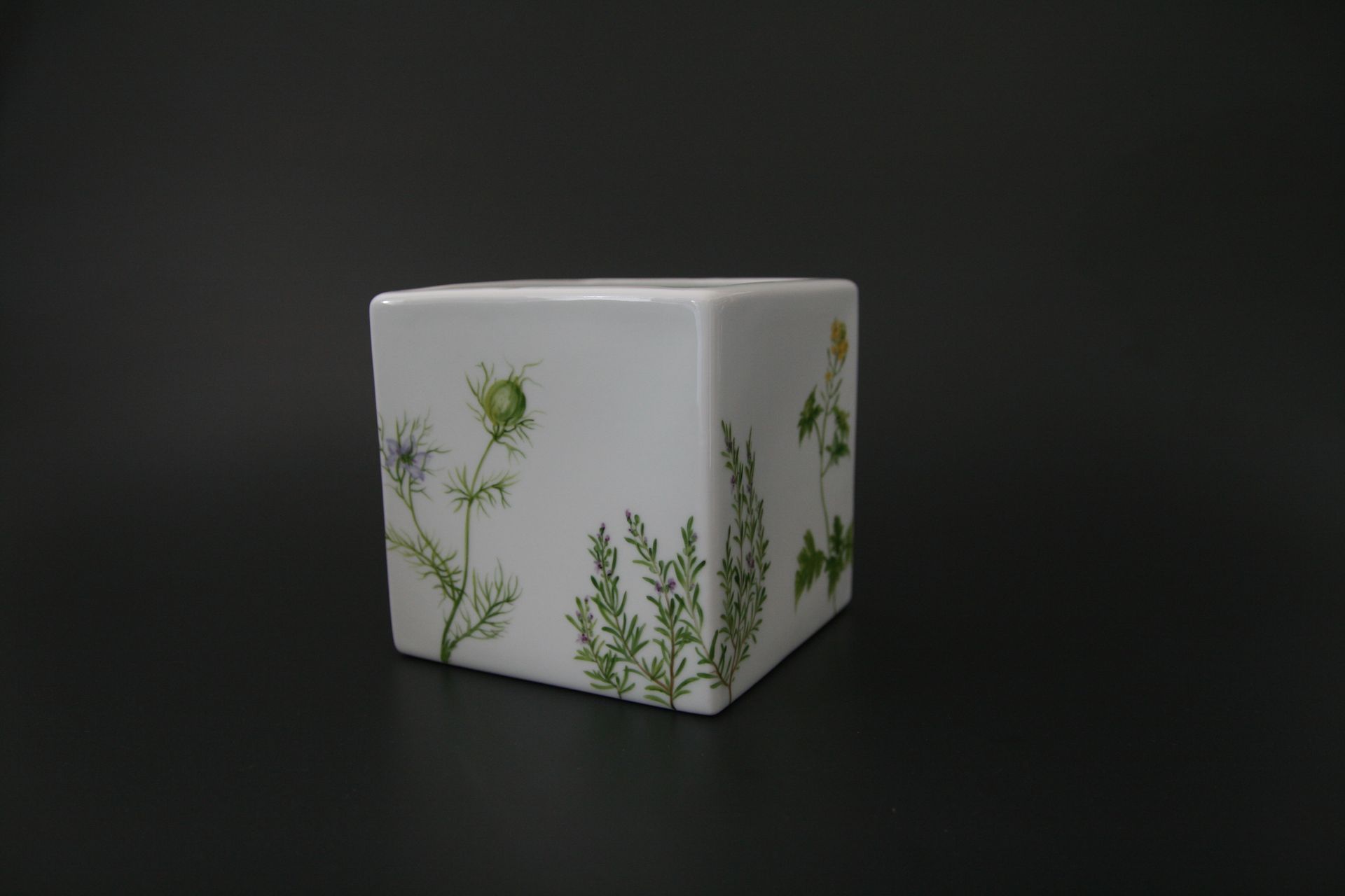 Porzellanmalerei grüne Pflanzen