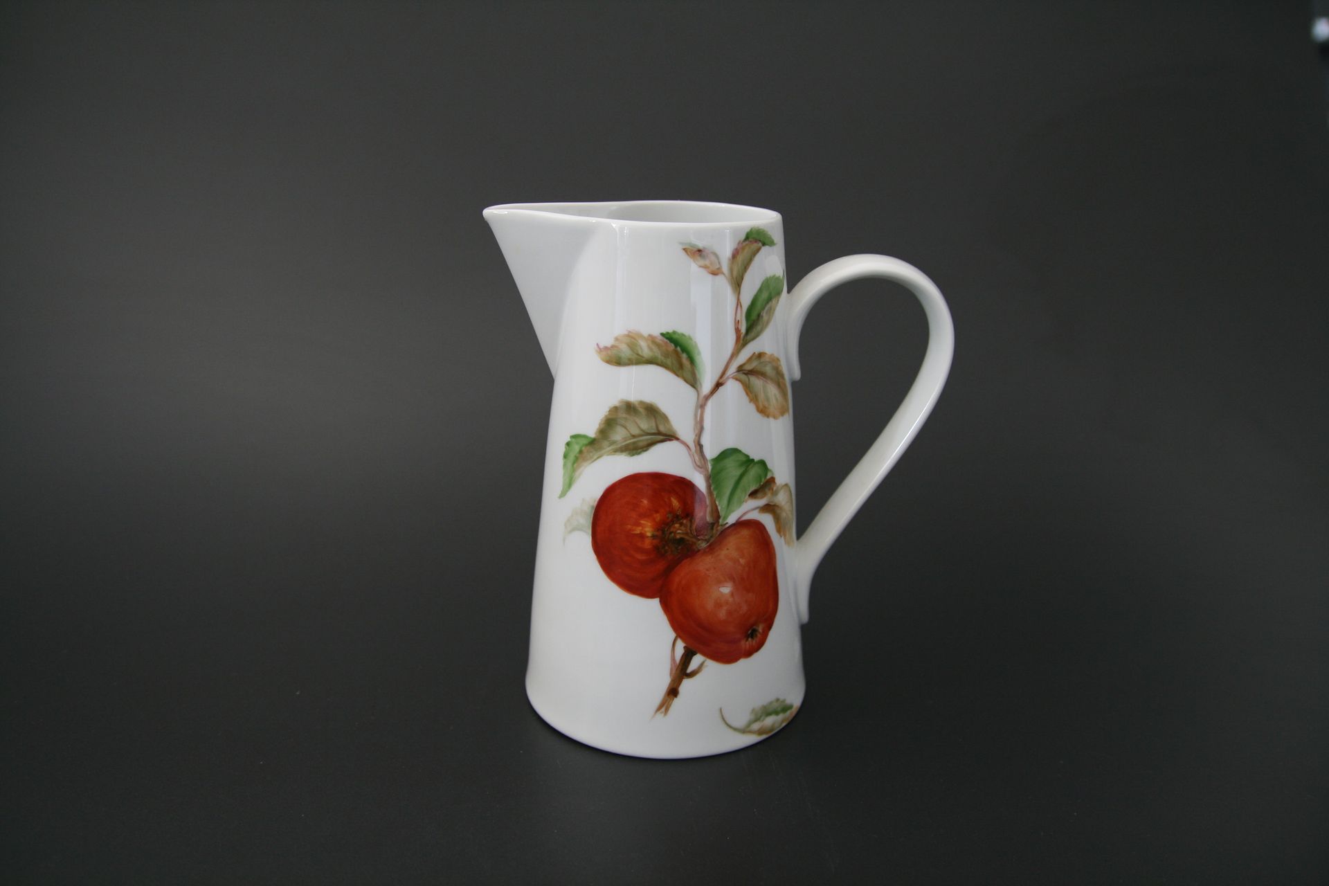 Porzellanmalerei Krug, Apfelpflanze