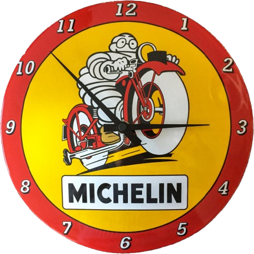 Horloge ornée d'un bonhomme Michelin à moto, couleurs jaune et rouge.