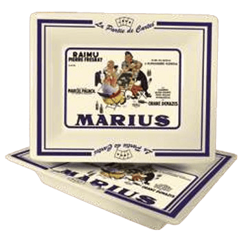 Deux plateaux rectangulaires en céramique avec bordure bleue et inscription « MARIUS »