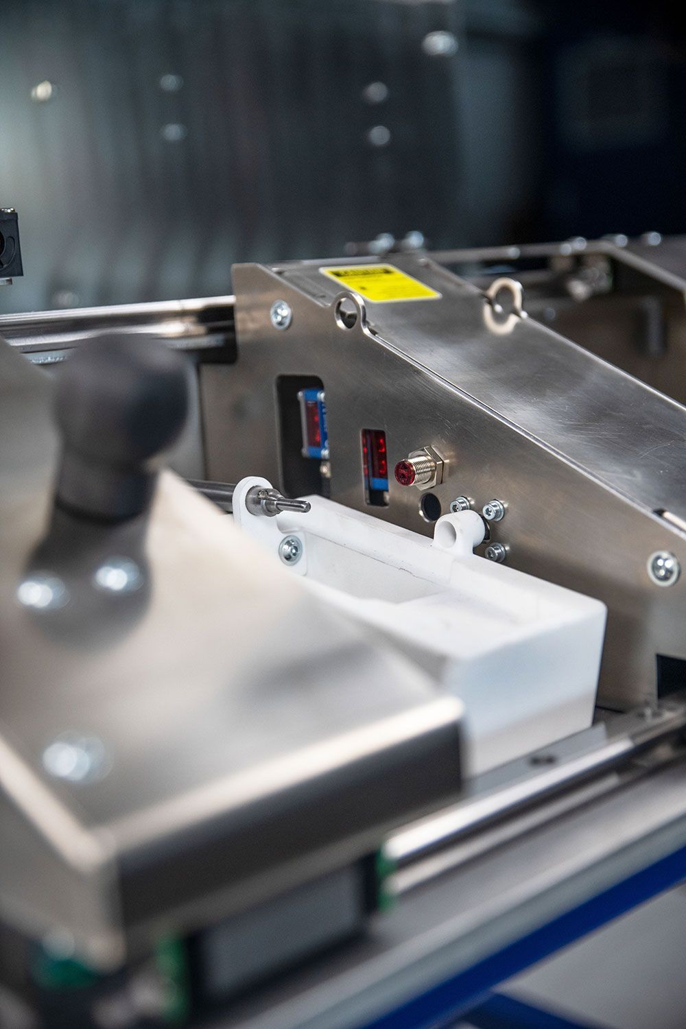 Teilautomatische Montagevorrichtung