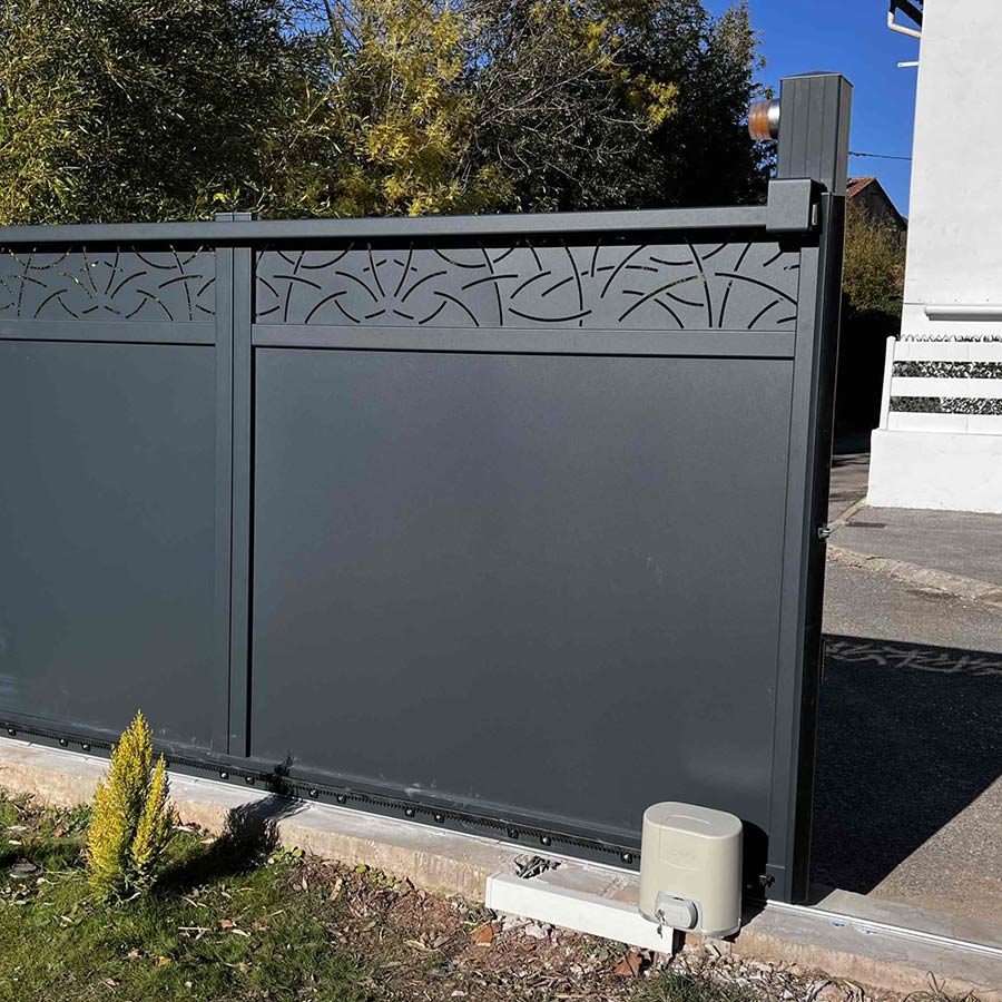 portail aluminium anthracite coulissant