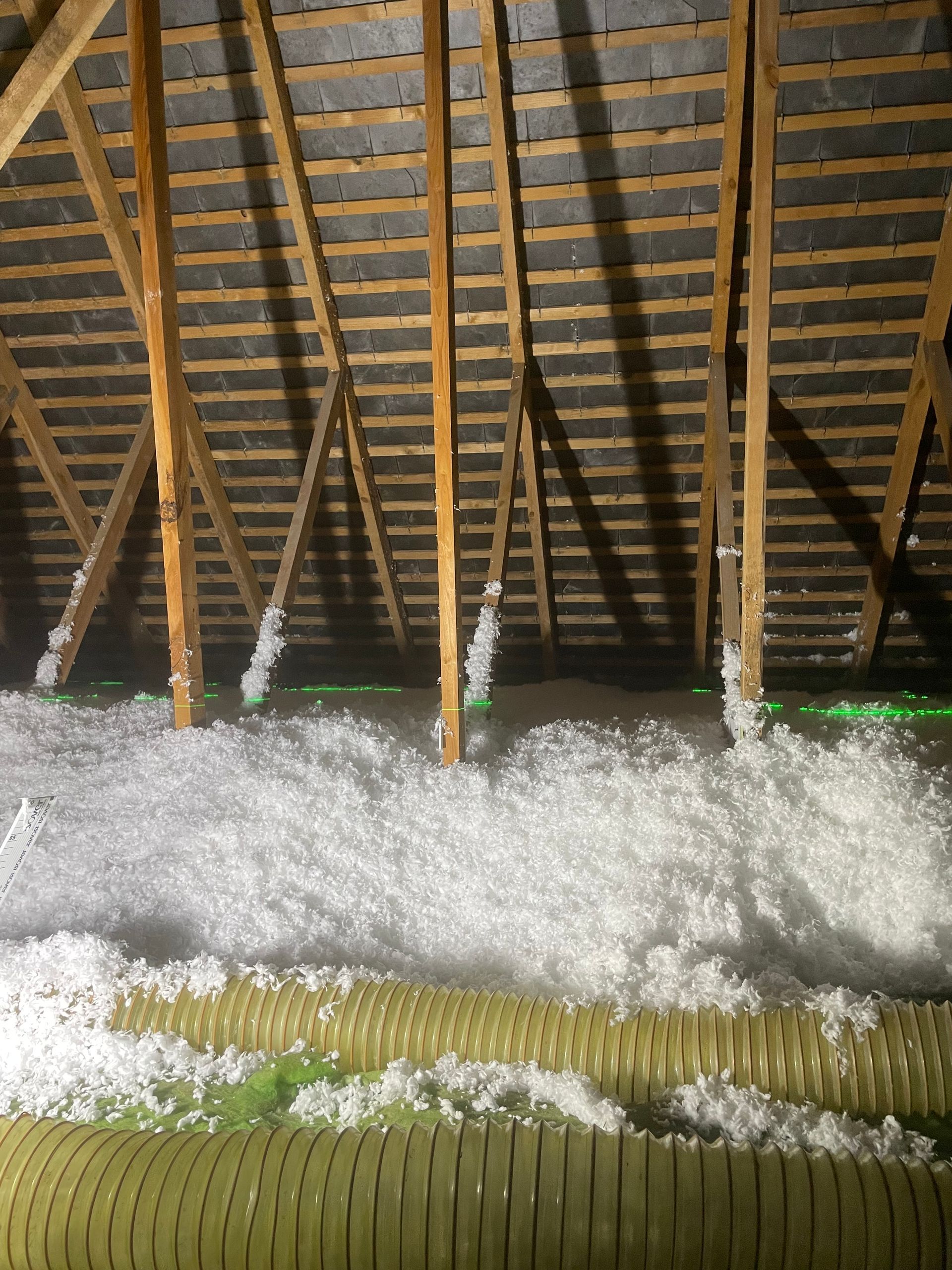 Isolation des combles par soufflage