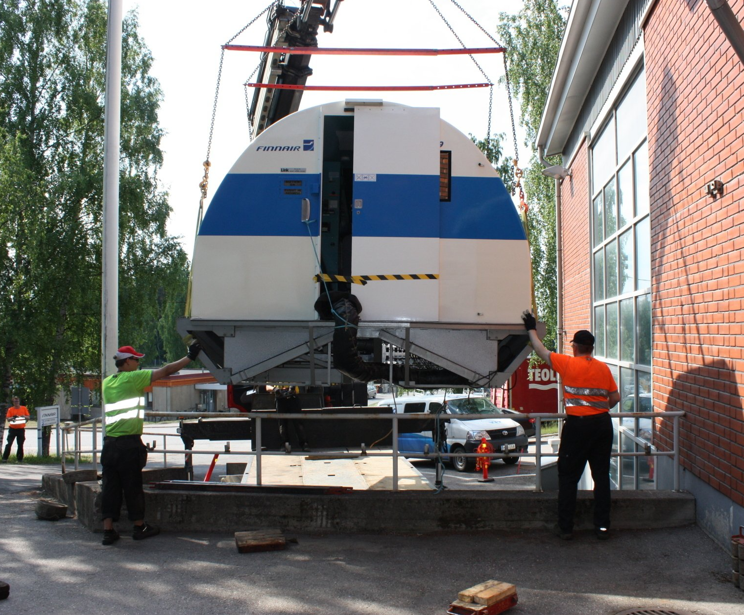 Teollisuusmuutot Oy - nostopalvelut