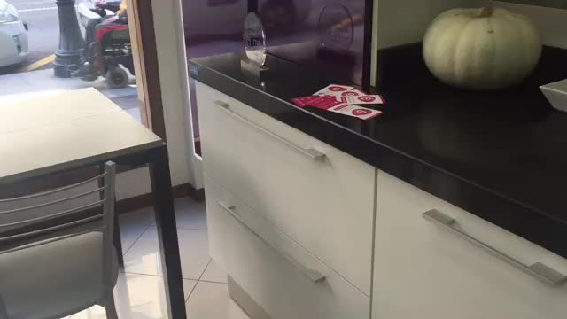 Enseñando nuestra cocina Matrix blanca