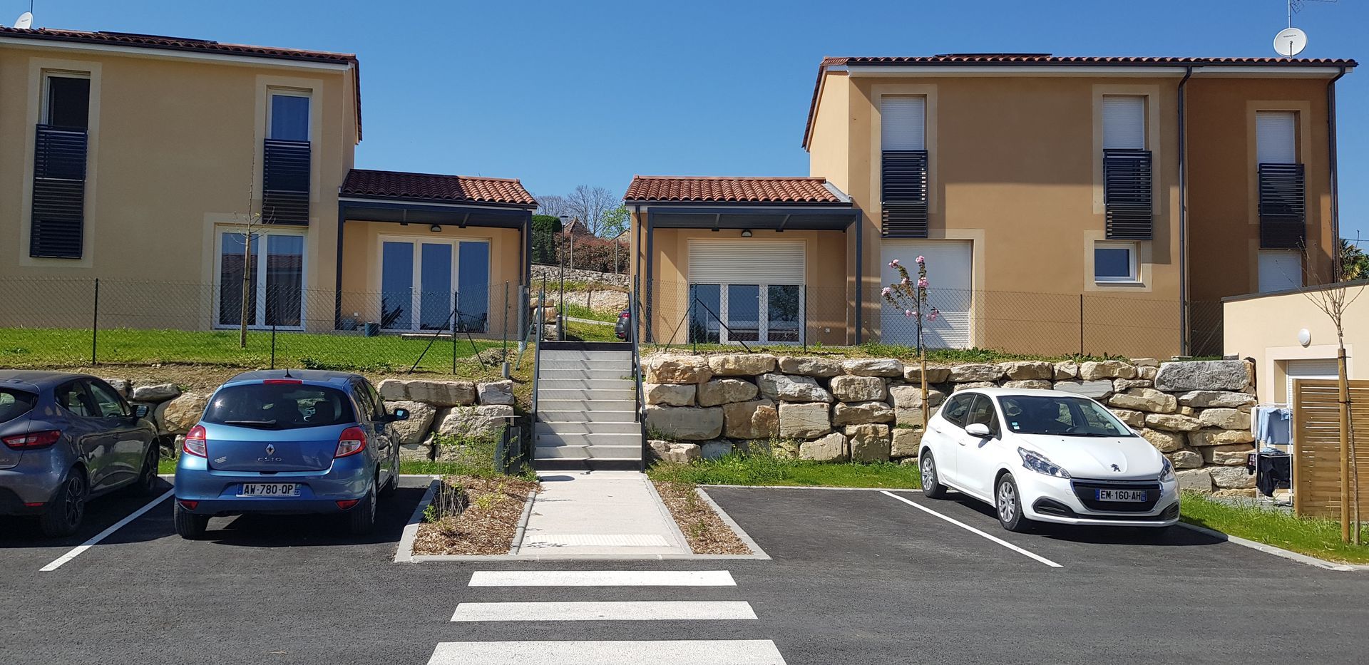 Construction neuve d'une caserne