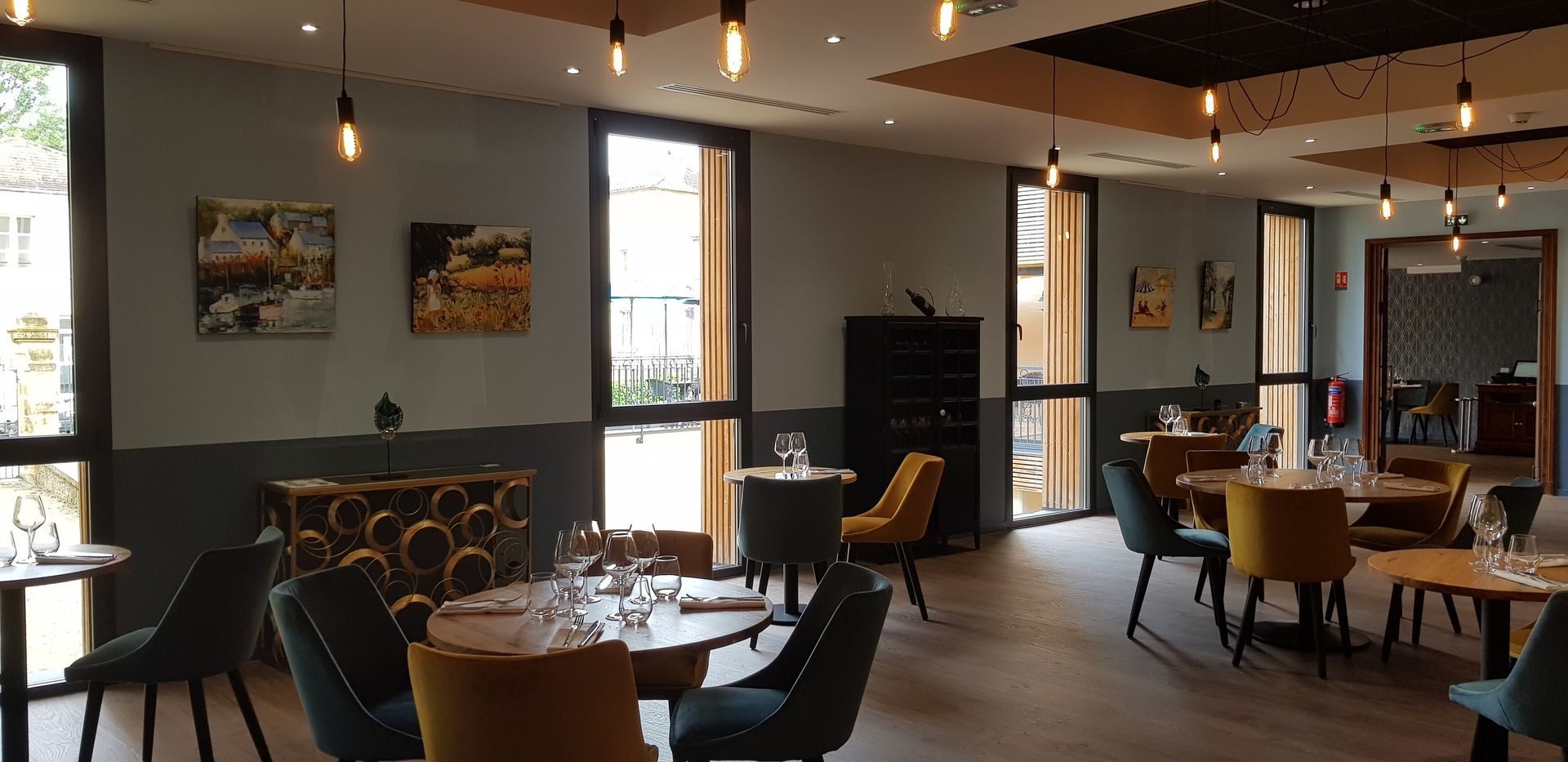 Décoration intérieure d'un restaurant