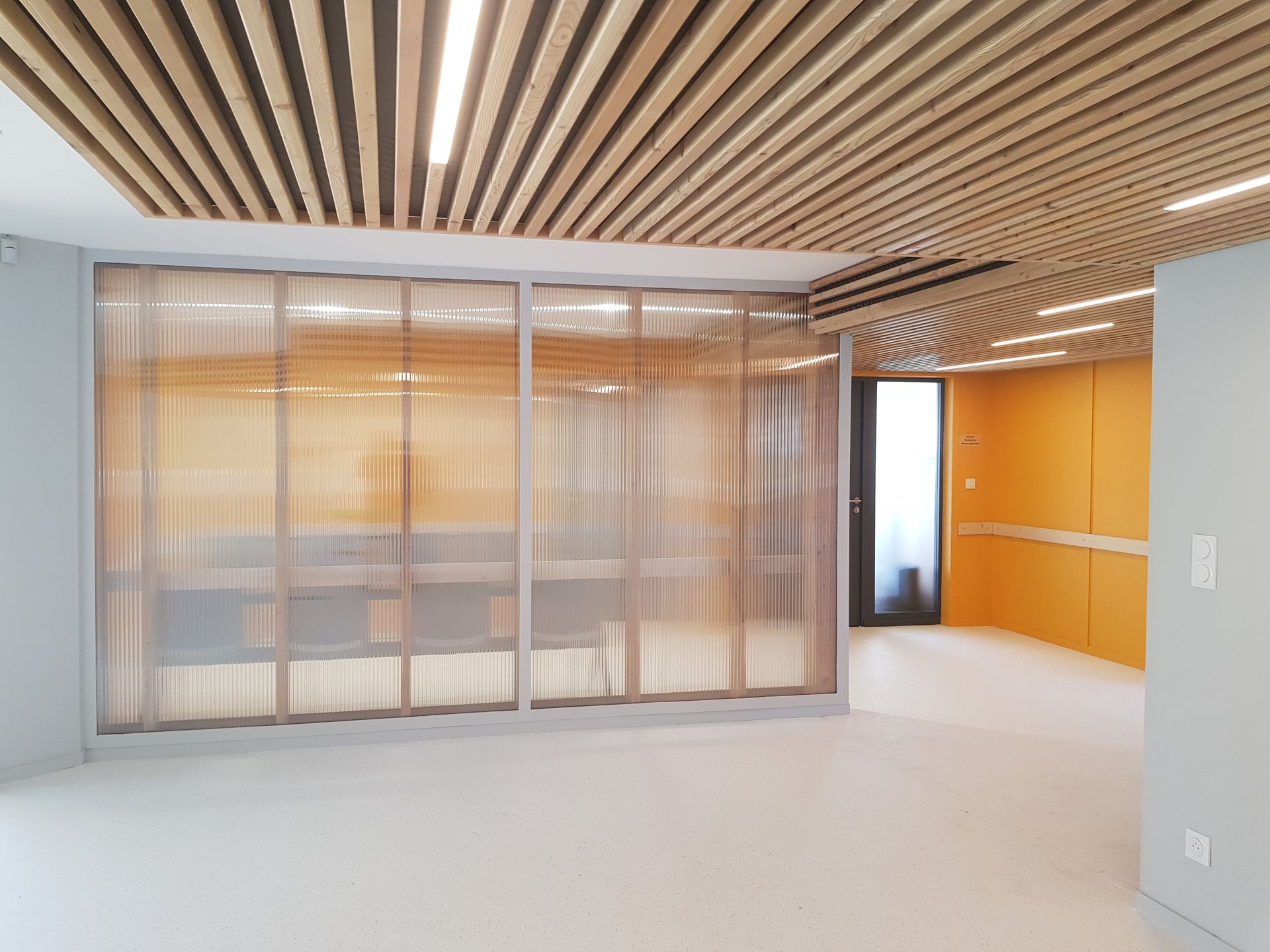 Salle d'attente vitrée