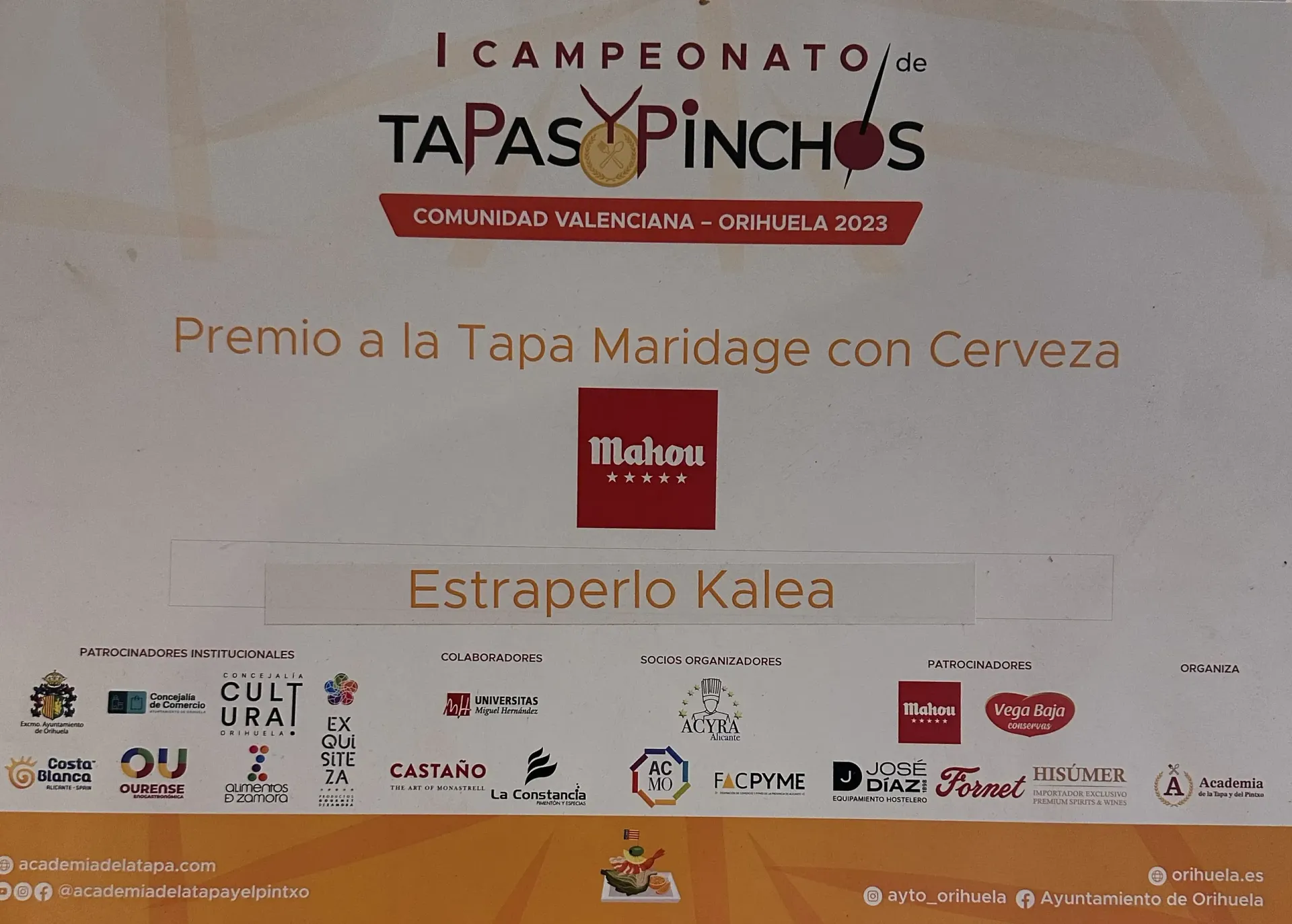 Premio concurso de Tapas con cerveza, con el logo de Mahou y Estraperio Kalea.