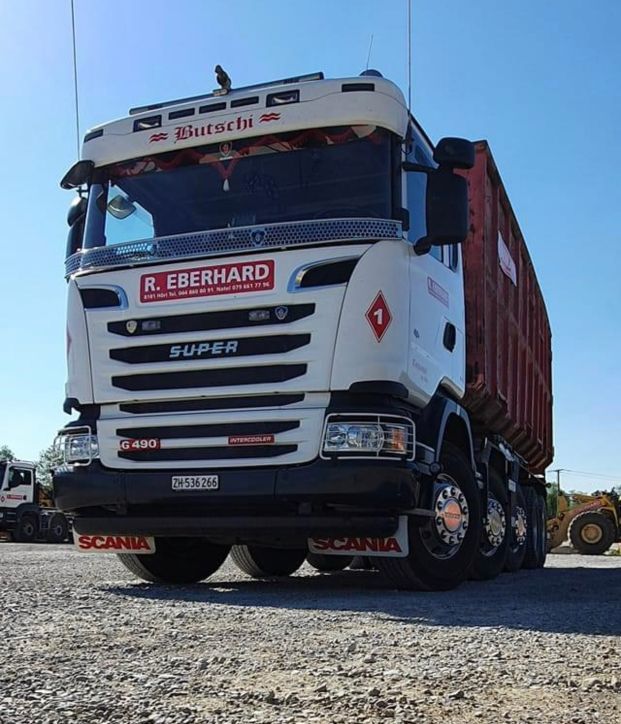Transporte LKW mit Mulde - Eberhard Kies + Transport AG in Höri