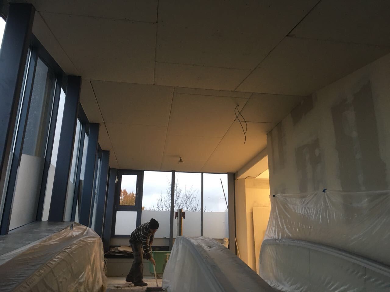 Arbeiten der Khaled GmbH an einer Decke