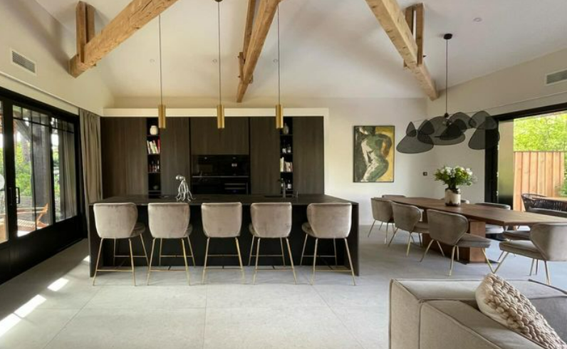 Salon et cuisine ouverte