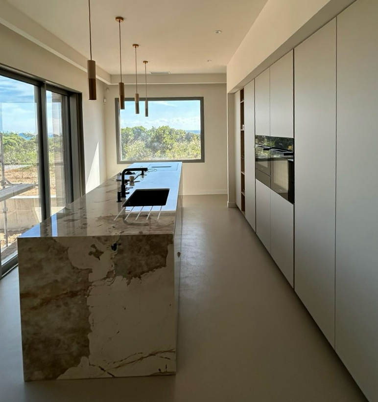 Cuisine avec vue intérieure