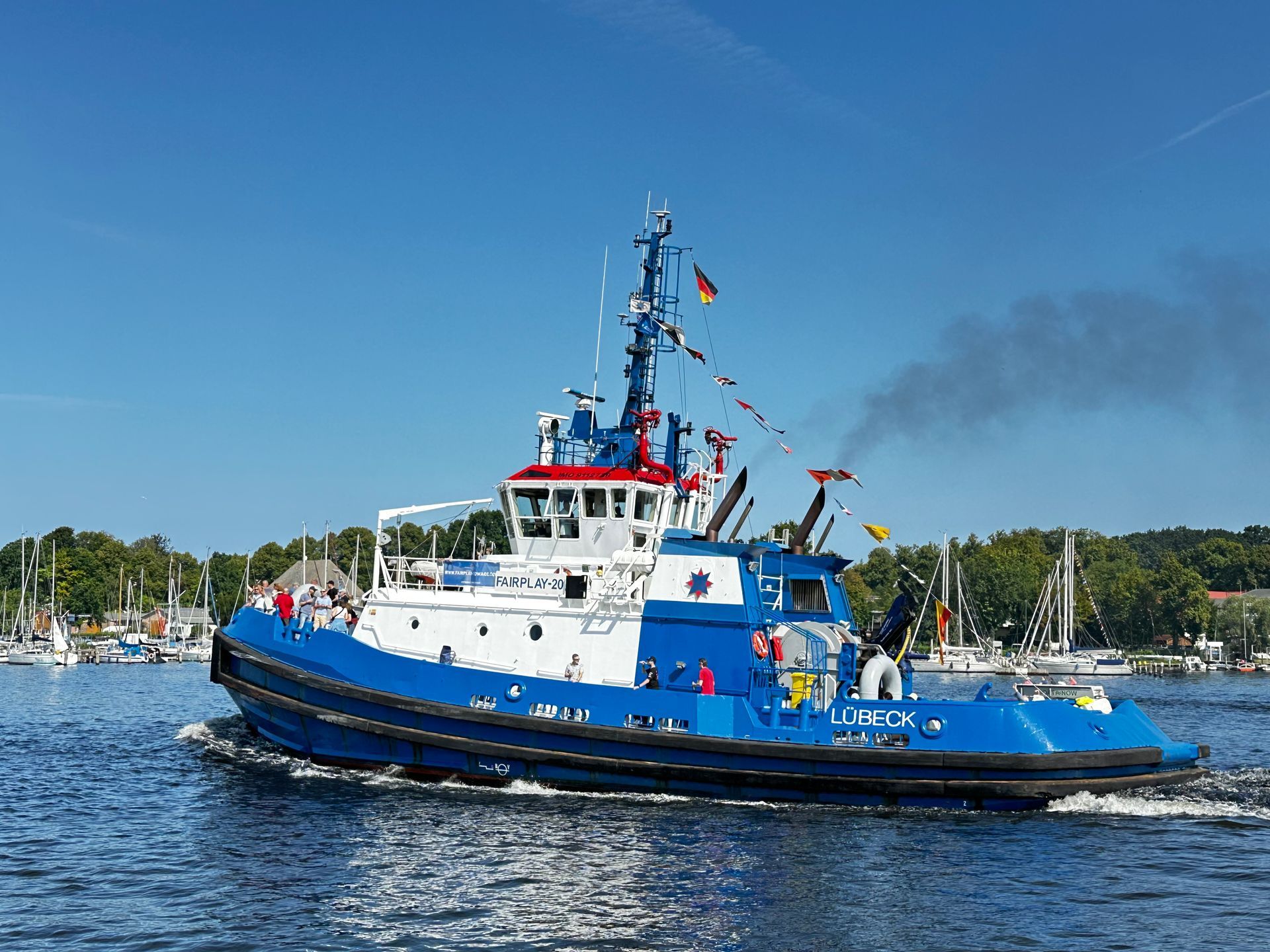 Schlepper Fair-Play auf der Hanse Sail