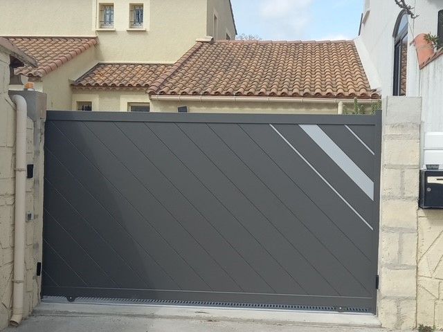Portail automatisé à Pézenas