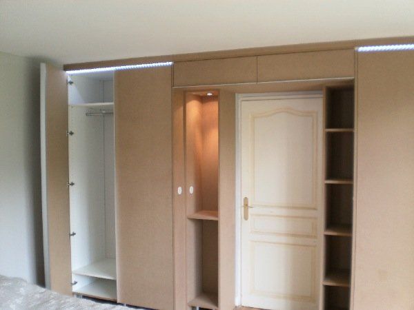 Placard droit, portes battantes MDF