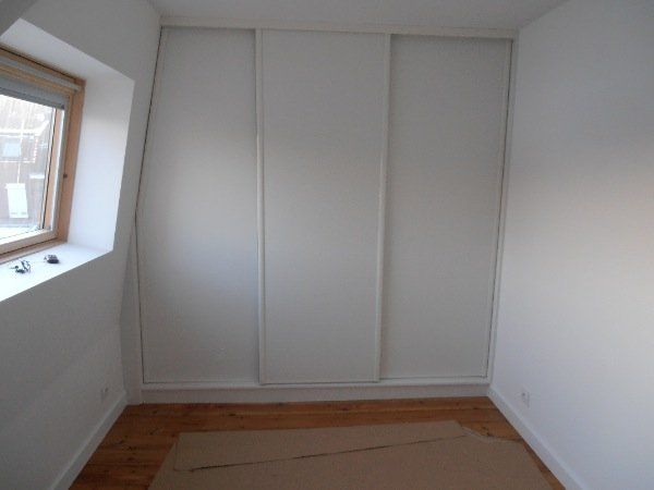 Placard sous pente blanc