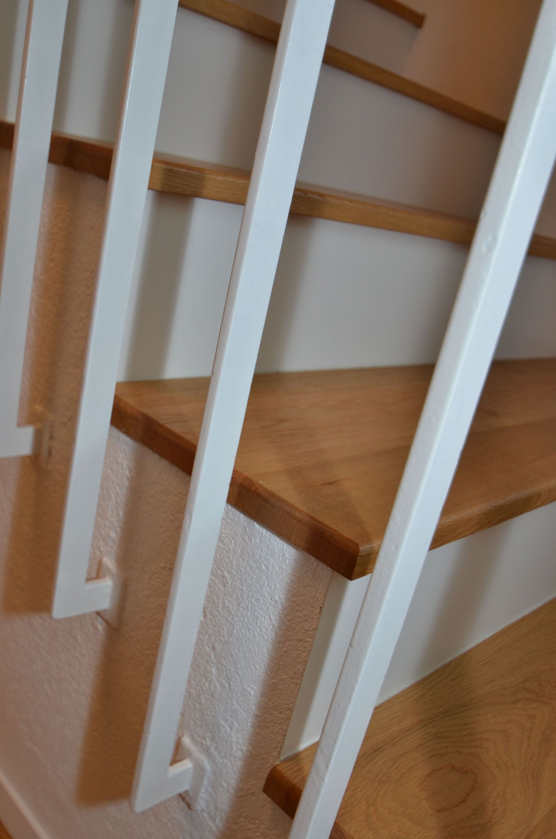 Massiv-Holz Treppe mit edlen Detail-Lösungen