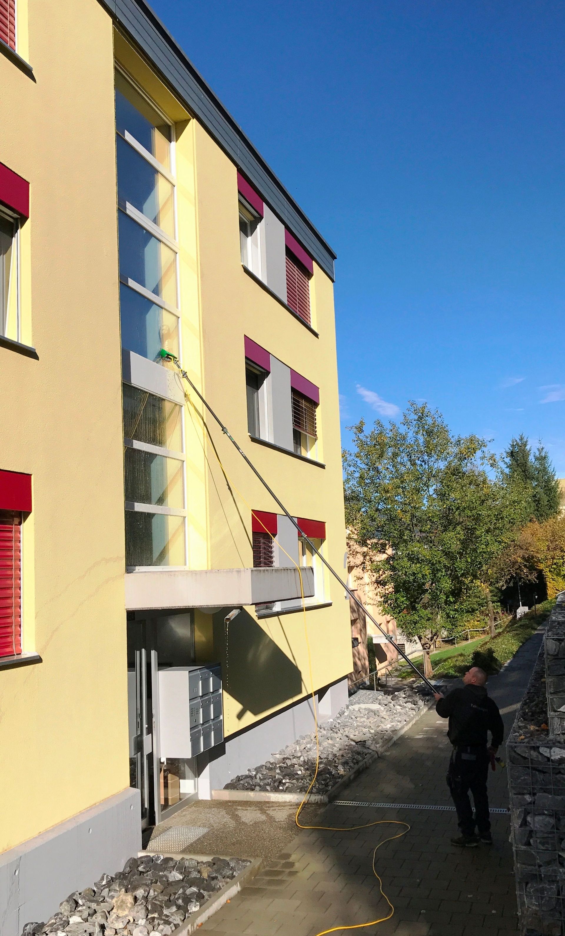 Reinwasserreinigung - ALPHA-Reinigungen Worb