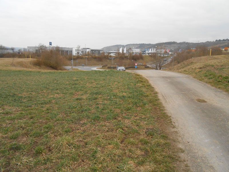 Foto vom Gewerbe- und Industriegebiet vor dem Ausbau