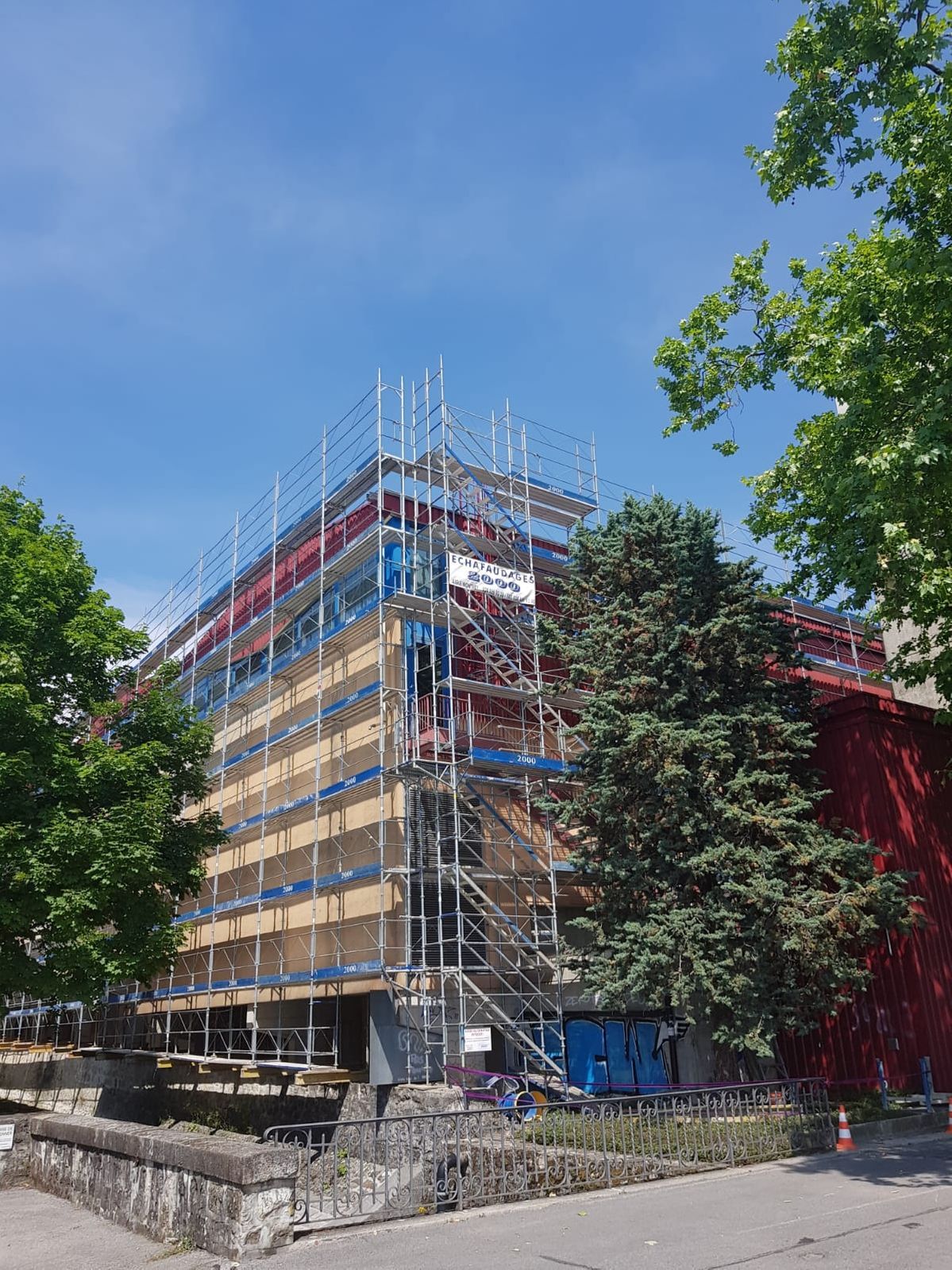 Echafaudages 2000 - Juncaj Frères SA - démontage