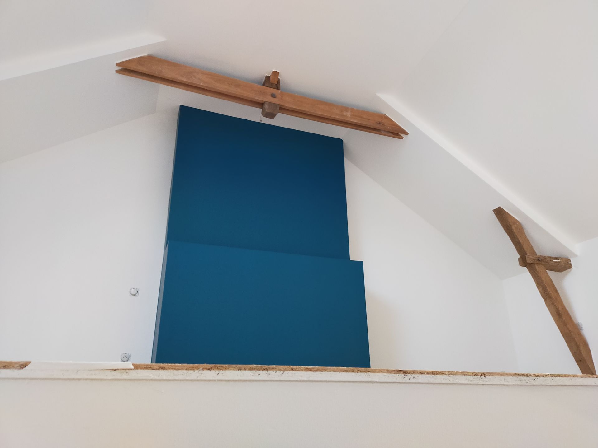 Peinture intérieure bleue