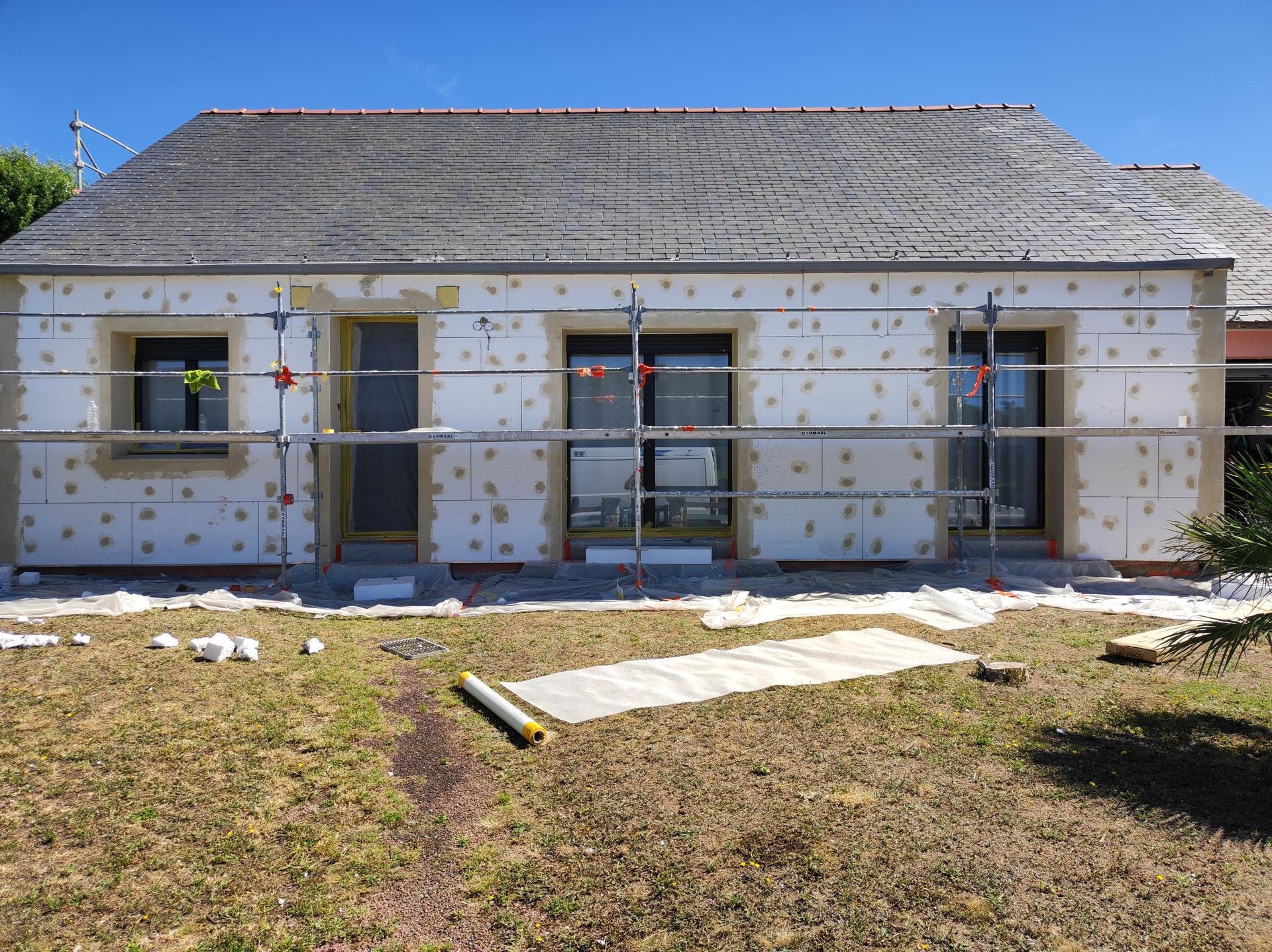 Pose d'isolation extérieure