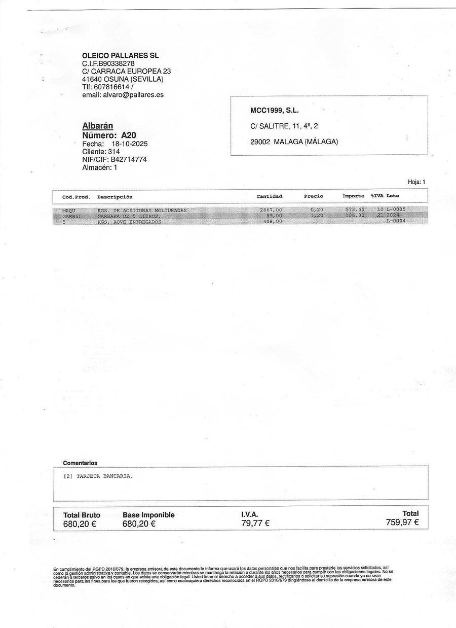 Factura por servicios prestados por una empresa. Contiene la dirección y el resumen del pago.