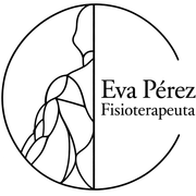 Logotipo en blanco y negro con la inscripci&oacute;n &ldquo;Eva P&eacute;rez Fisioterapeuta&rdquo; y una figura humana estilizada dentro de un c&iacute;rculo.