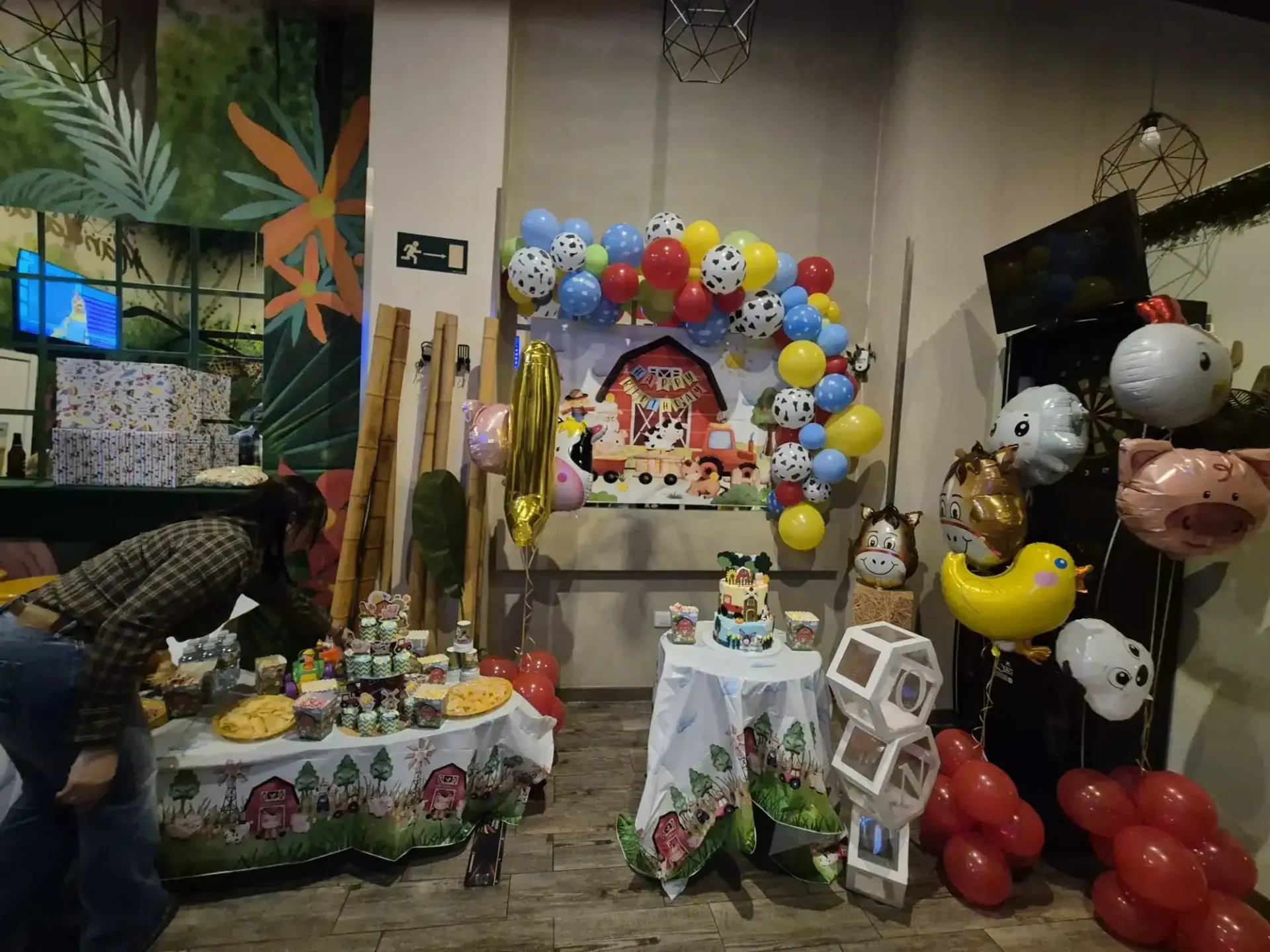 Una escena de fiesta de cumpleaños