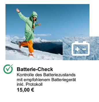 Mechaniker unter Auto