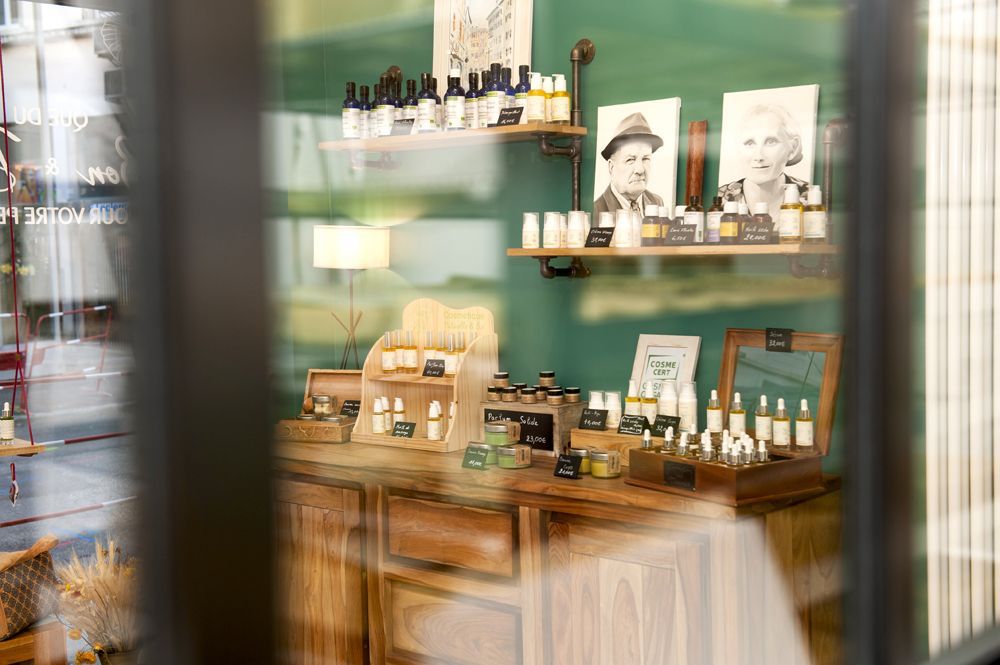 Atelier de fabrication de cosmétique naturel Bio de la marque vu du laboratoire - Nathalie Coevoet