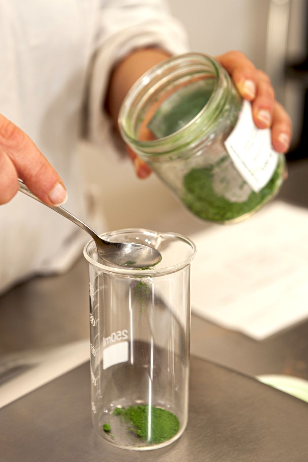 Préparation du pigment pour les cosmétiques naturel Bio - Nathalie Coevoet