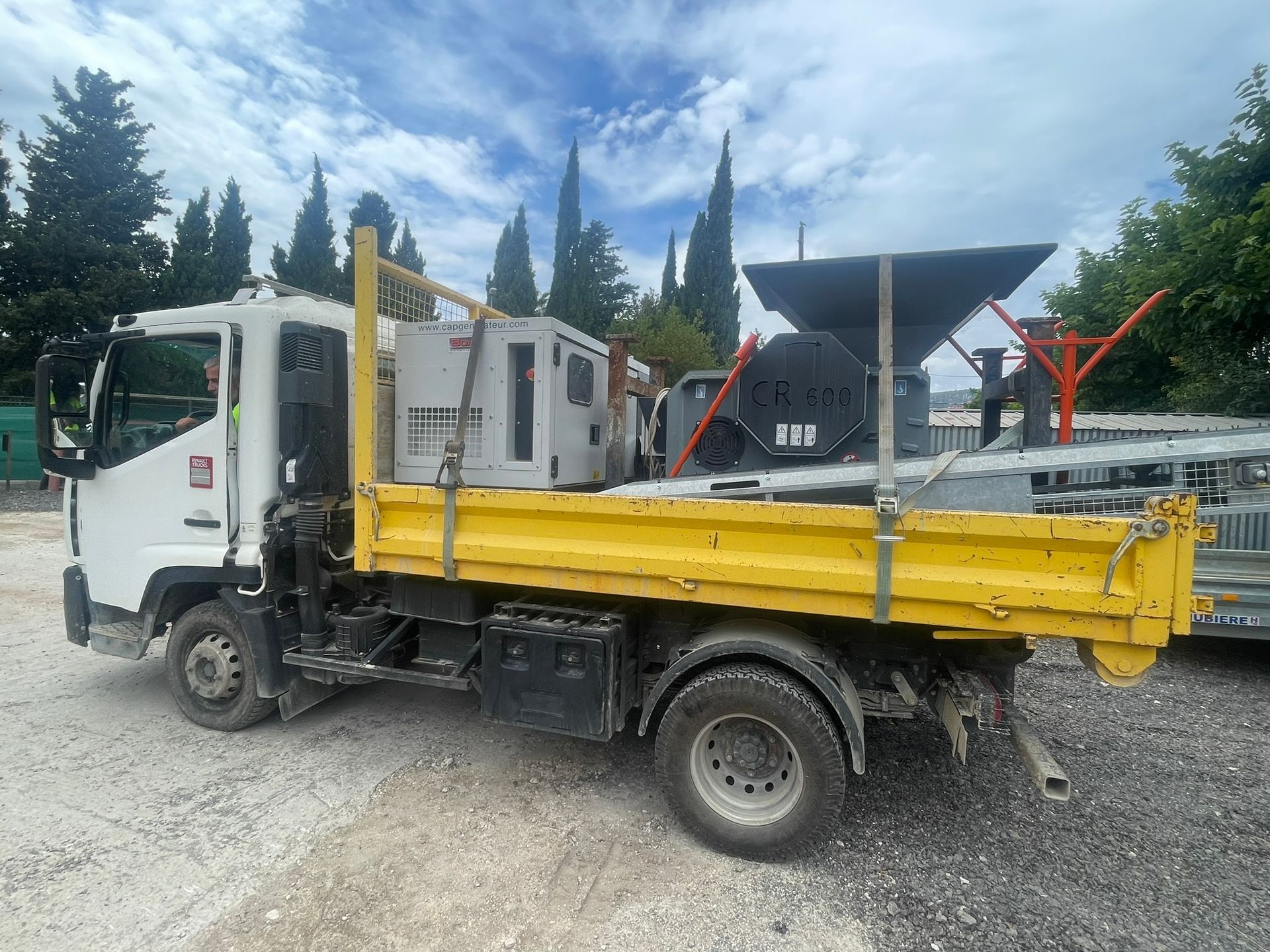 Concasseur sur un camion