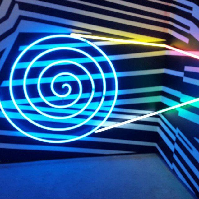 Néon de couleur bleu