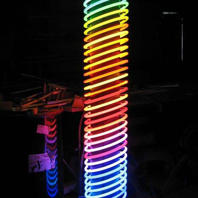 Néons de verre soufflé