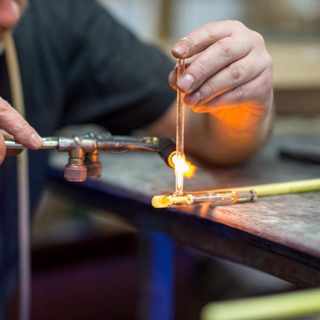 Néons colorés fabrication