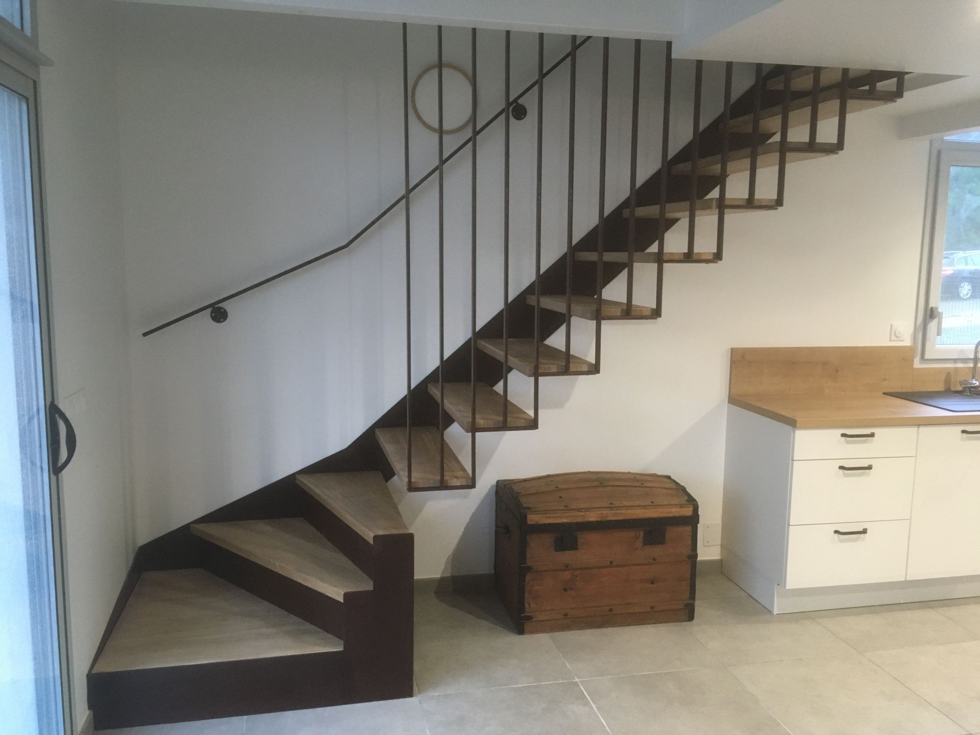 escalier bois fer noir