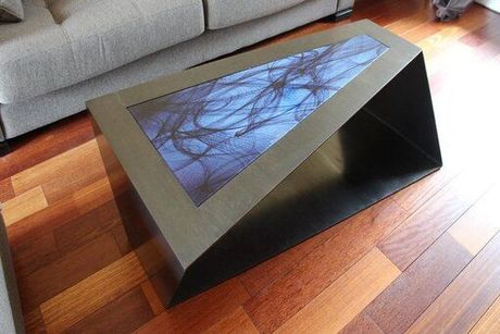table design noire et bleue
