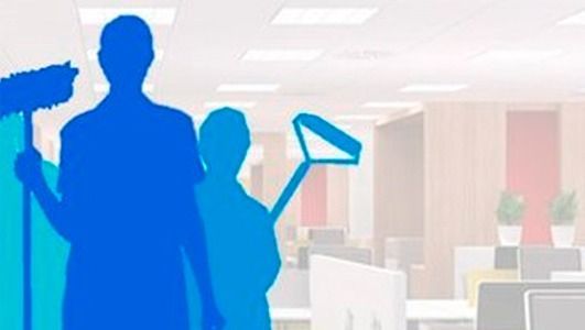 Siluetas azules de personal de limpieza con herramientas de limpieza en una oficina.