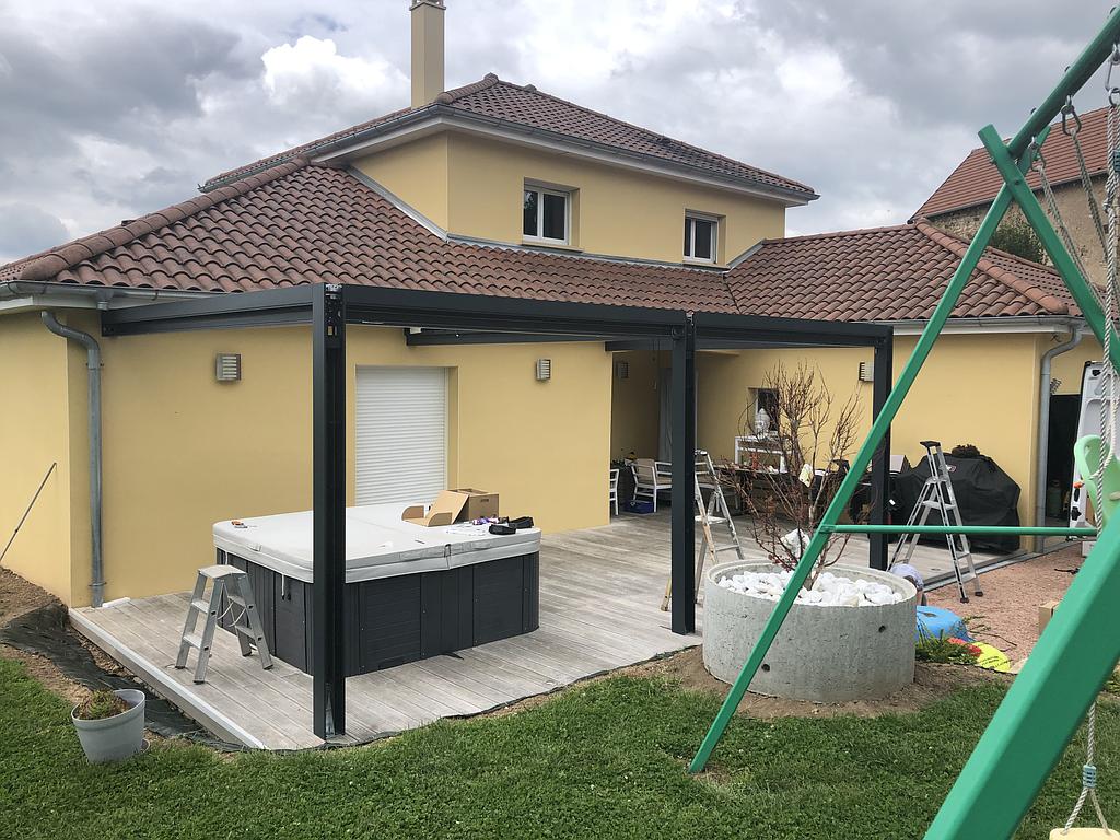 Pose d'un store banne