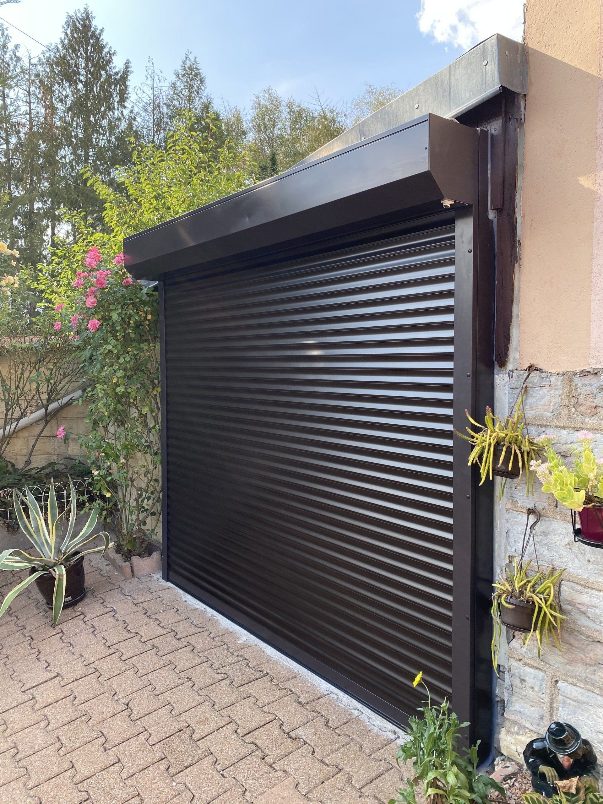 Volet roulant extérieur fermé
