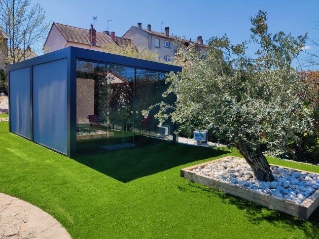 Pergola avec un seul côté ouvert