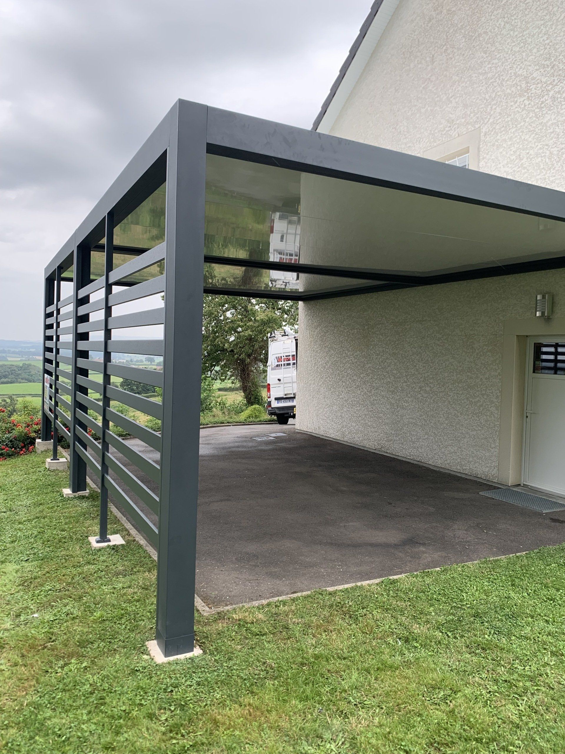 Carport couvert pour les voitures