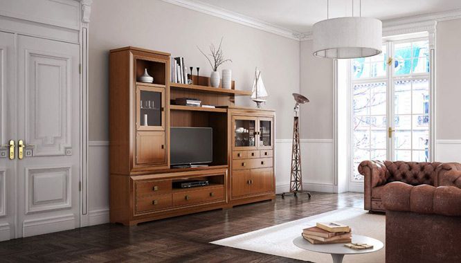 Centro de entretenimiento de madera en una sala de estar, con televisor, sofá y mesa.