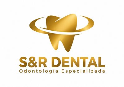 Logotipo de S&R Dental en dorado, con un diente estilizado y un anillo, y el texto &laquo;Odontolog&iacute;a Especializada&raquo; debajo