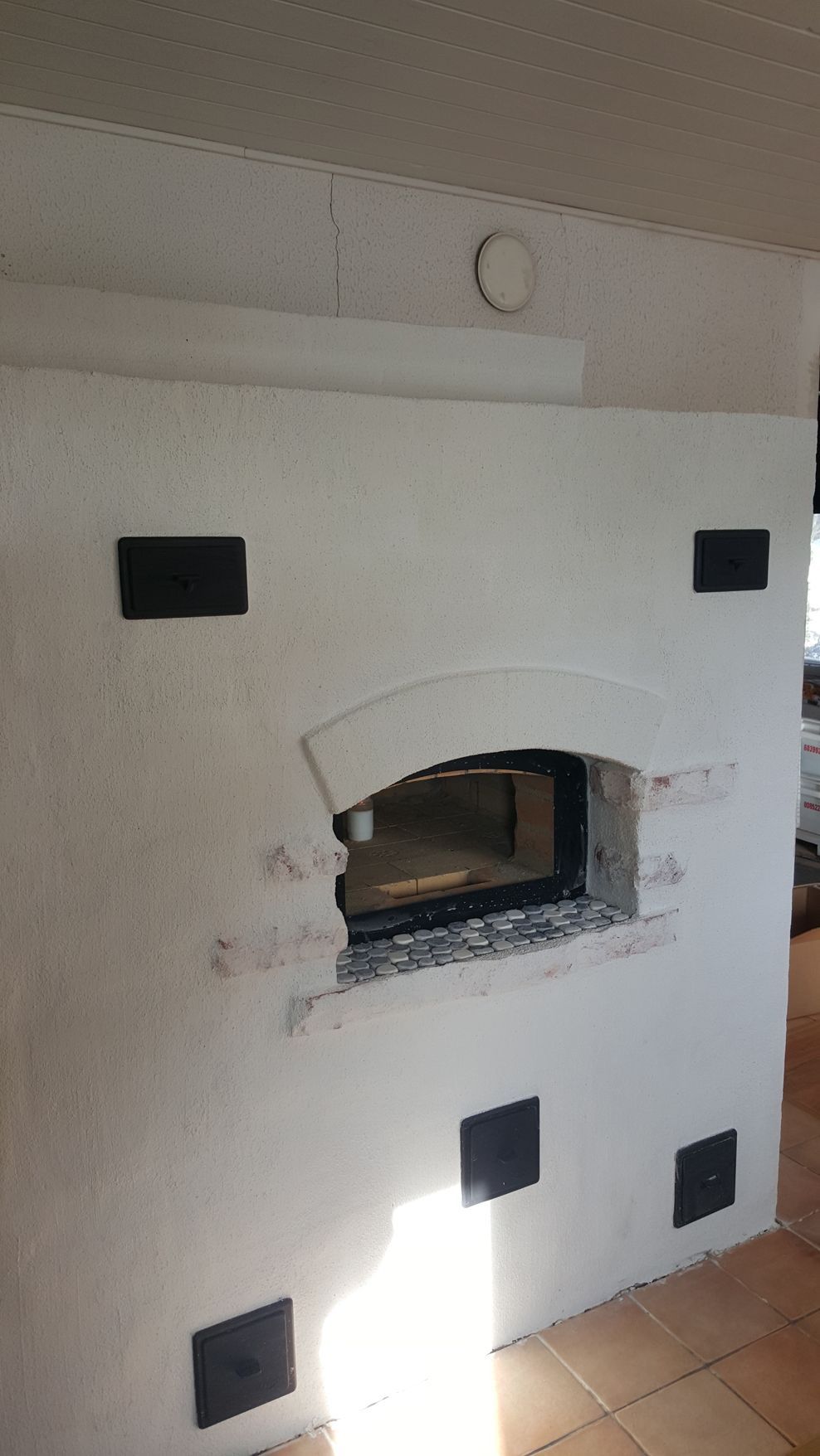 Muuraus ja Laatoitus, nuohous, nuohooja