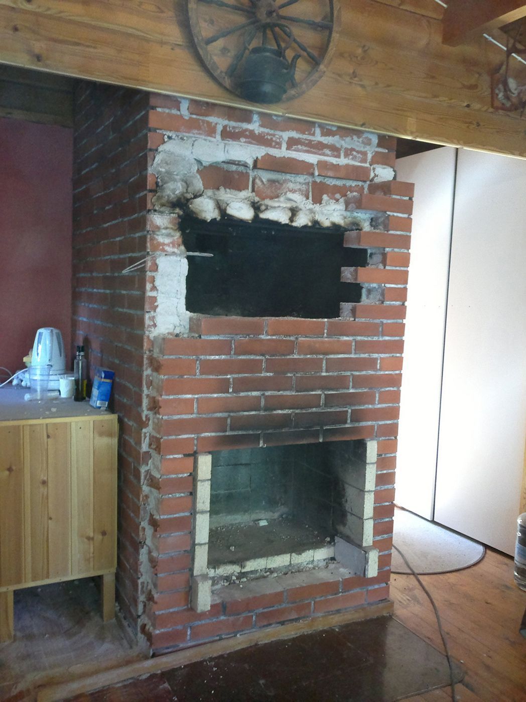 Muuraus ja Laatoitus, nuohous, nuohooja