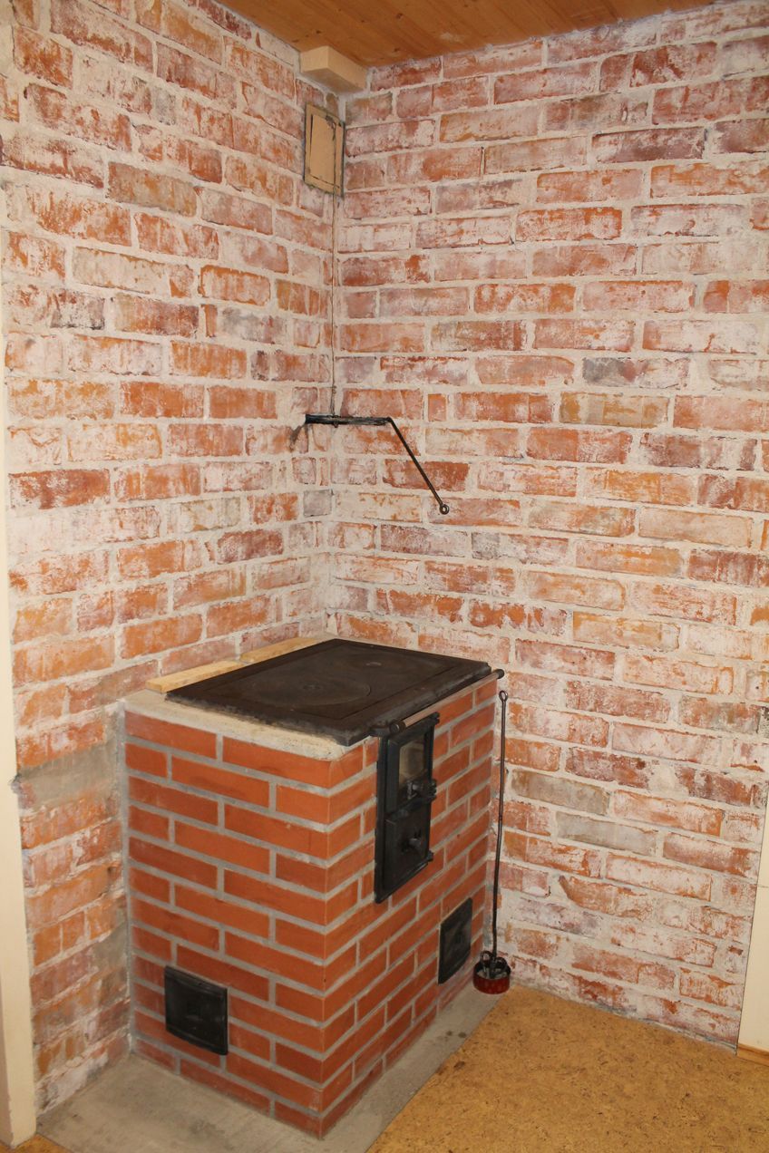 Muuraus ja Laatoitus, nuohous, nuohooja