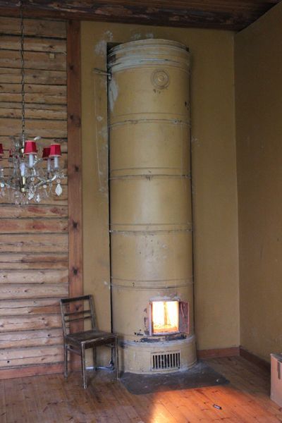 Muuraus ja Laatoitus, nuohous, nuohooja